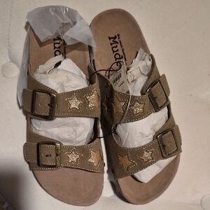 Mad Love Kids Star Buckle Sandals - Tan and Gold